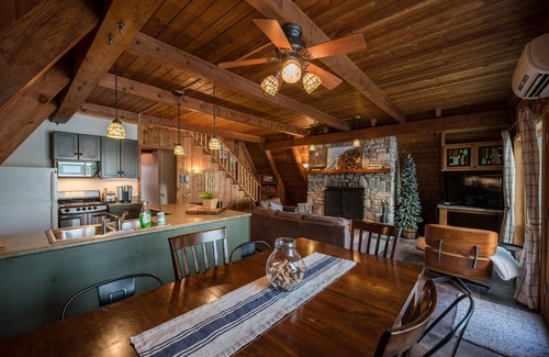 Ellison Bay Cabin | Waterfront A-frame: Vintage Charm, Modern Comfort