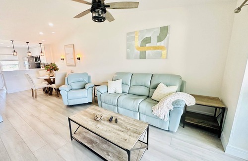 Hammock Bay Condo | Waterfront Condo, 8 min drive to Marco Beaches