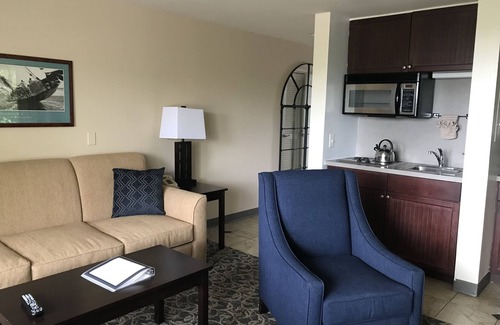 Ocean Drive Condo | Waterfront Condo Resort with Spectacular Views of Narragansett Bay