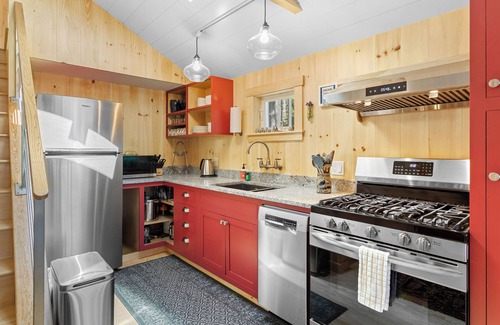 Saint George Cabin | Waterfront Cottage in Maine | Seegar Camp, 2BR