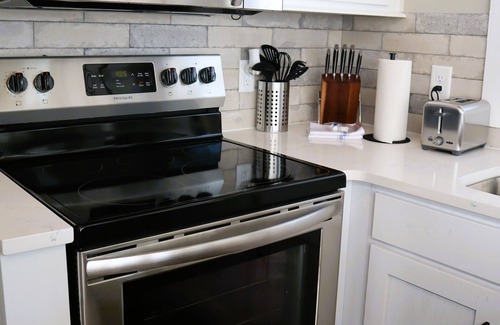 Sandusky Cottage | Waterfront Cottage #2 at Bayfront Resort. Gorgeous view of of Sandusky Bay.