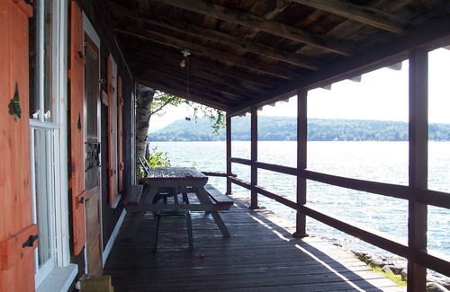 Charleston Cottage | WATERFRONT COTTAGE in VT's Northeast Kingdom on pristine Echo Lake!