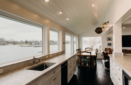 Branford Cottage | Waterfront Cottage in Branford