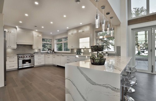 Dunnville House | Waterfront Cottage on Lake Erie near Niagara Wine Region