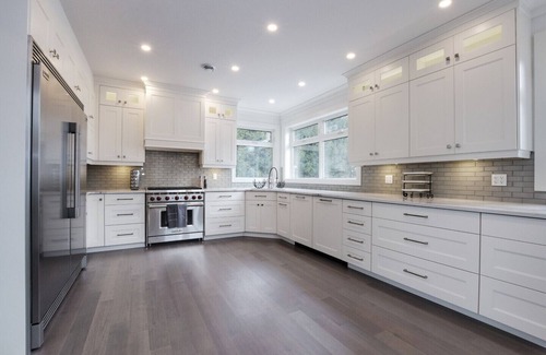 Dunnville House | Waterfront Cottage on Lake Erie near Niagara Wine Region