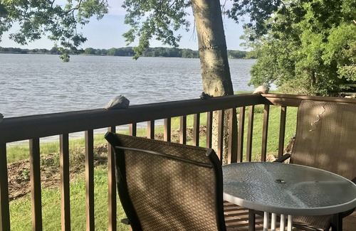 Davis Wharf Cottage | Waterfront cottage on Occohannock Creek w/beautiful Chesapeake Bay sunset views