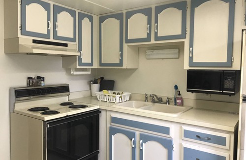 Rochester House | Waterfront Cottage on Lake Manitou - Sleeps 10