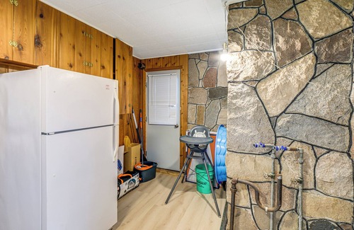 Six Lakes Cottage | Waterfront Cottage w/Dock & Views in Six Lakes!