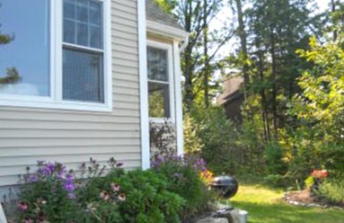 Meredith House | Waterfront Delight at Spindle Point