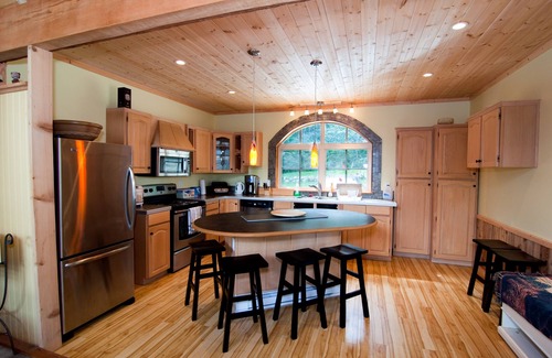 Egmont House | Waterfront,Dock,View,Dive,Kayak,Eagles,Seals,Boating,occasional Whales & Hiking!