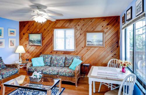 Cedar Key House | Waterfront Duplex with Dock and Views Near Town!