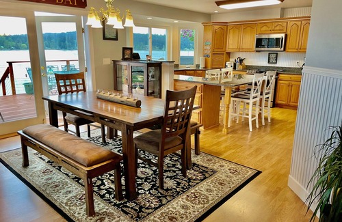 Keyport Apartment | Waterfront escape with amazing views