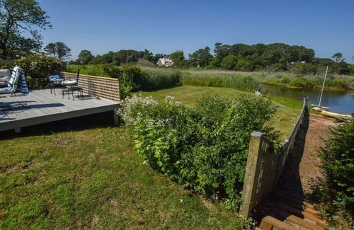 West Dennis House | Waterfront Fun Dogs Welcome!