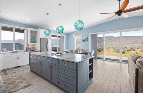 Desert Aire House | Waterfront home with salt water pool in Desert Aire