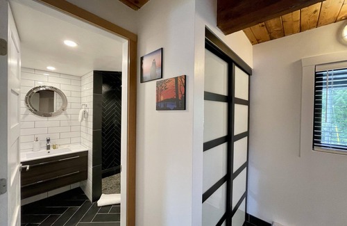 Ucluelet Hotel | Waterfront | Hot Tub | Firepit | King Bed - 6H