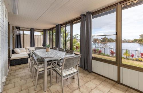 Forster House | Waterfront on Forster Keys