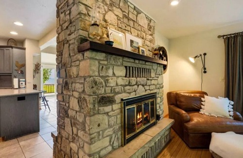 Baileys Harbor House | Waterfront on North Bay of Baileys Harbor