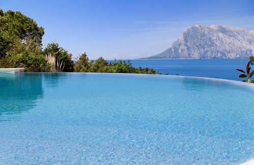 San Teodoro Villa | Waterfront property on private estate with sea views and direct beach access