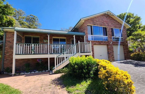 Dora Creek House | Waterfront Paradise Free Boating Fishing