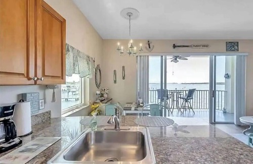 Madeira Beach House | Waterfront quiet condo w Pool by Madeira Beach