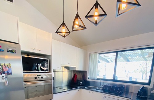 Bolton Point House | Waterfront Reserve - entire home