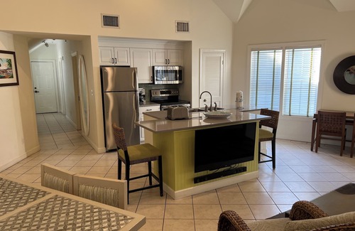 Truman Annex Resort | Waterfront Resort, Songwriter’s Fest, Old Town, Sleeps 4, Swimming Pool, Hot Tub
