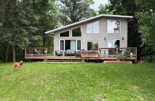Petersfield Cottage | Waterfront Retreat with Dock & Fireplace – Hunt, Fish, or Simply Escape