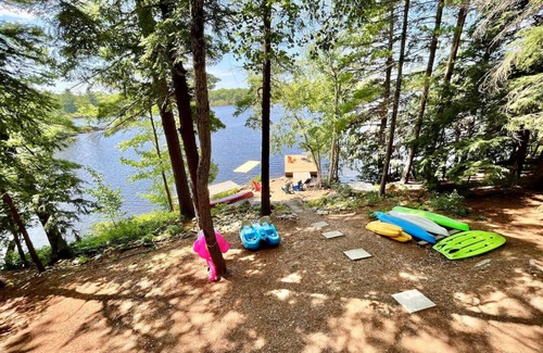 Georgian Bay Cottage | Waterfront Retreat with Sunset Views & Sandy Beach