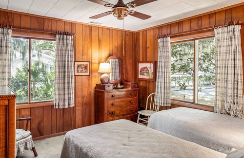 Okatie Cabin | Waterfront Retreat with Private Dock - Sleeps 12