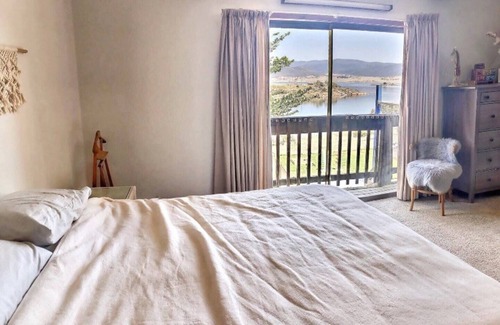 East Jindabyne Cabin | Waterfront with Lake and Mountain views