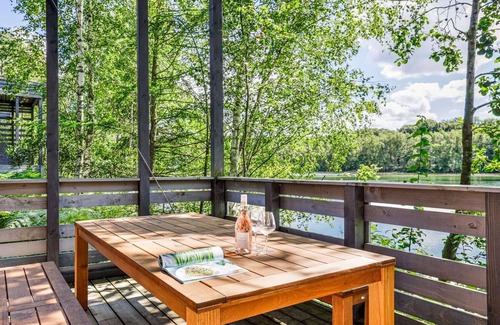 Maubray Villa | Waterside Elegance Sky Pad