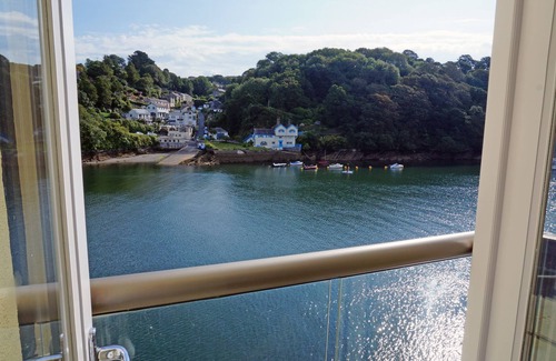 Fowey Apartment | Waterside Holiday Home with Fantastic Views