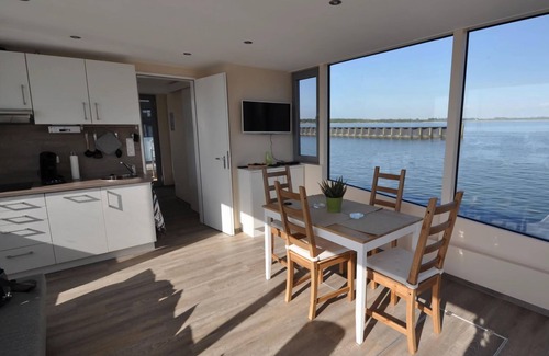 Ribnitz-Damgarten Boat Rental | Wave Rider No. 2 Comfortable holiday residence