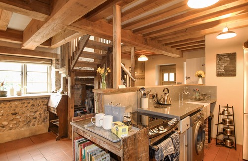 Piddlehinton Cottage | WAY'S FORGE, pet friendly, with a garden in Piddlehinton