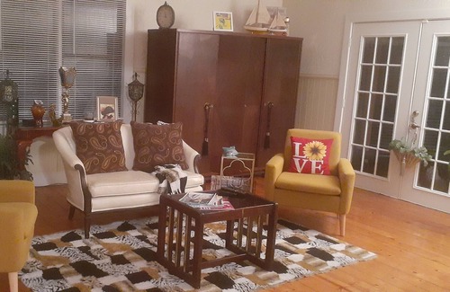 Shepherd House | We are the Doorway to Lake Livingston. Comfortable, clean and cozy country air.