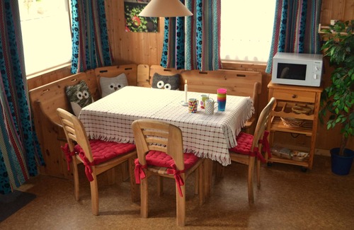 Userin House | We warmly welcome you to Lake Userin.