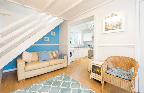 St. Florence Cottage | Weavers Cottage, Holiday Cottage Ivy Tower Village, St Florence, Sleeps 6, 3 bedrooms, bathrooms
