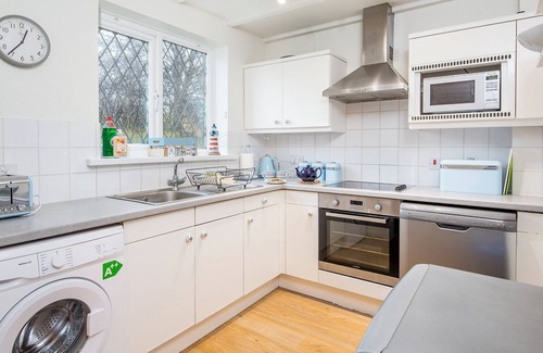 St. Florence Cottage | Weavers Cottage, Holiday Cottage Ivy Tower Village, St Florence, Sleeps 6, 3 bedrooms, bathrooms