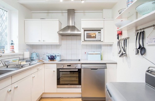 St. Florence Cottage | Weavers Cottage, Holiday Cottage Ivy Tower Village, St Florence, Sleeps 6, 3 bedrooms, bathrooms