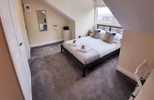 Jesmond Apartment | Week2Week Hosted Jesmond Loft