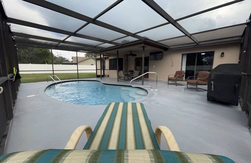 Berkeley Manor House | Weeki Wachee Springs Pool home Mermaid Getaway and Family Retreat.