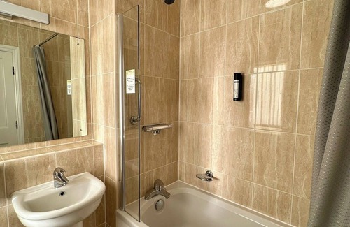 Chapeltown Hotel | Weetwood Hall Conference Centre & Hotel