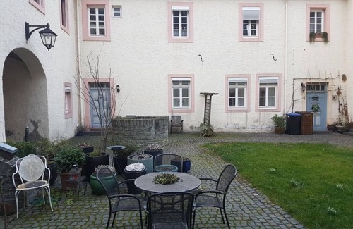 Brauneberg Apartment | Weingut-Klosterhof: Apartment with 2 bedrooms