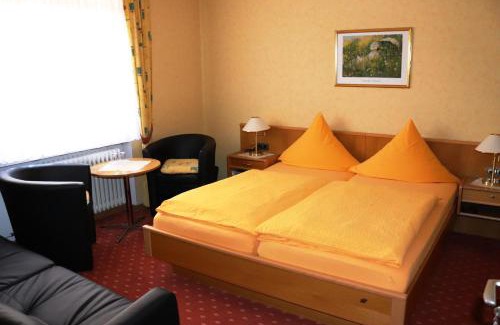 Zeltingen-Rachtig House | Weinstube Pension Moselblümchen