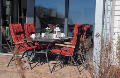 Plau am See Apartment | Weisses Haus Plau - Lake view apartment - MAISONETTE 1 with terrace