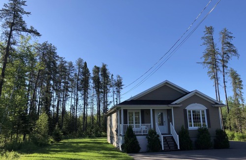 Saint-David-de-Falardeau House | Welcome to Chalet de Claude, at the foot of Monts-Valin
