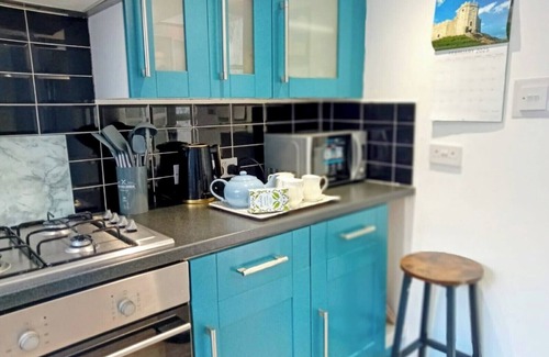 Bridgend Cottage | Welcome to your home away from home in the heart of Bridgend`s historic conservation area!