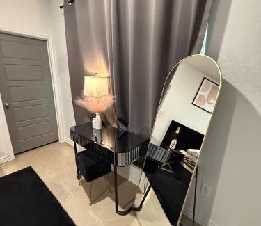 Temple Apartment | Welcome modern home in Temple!