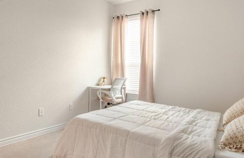 Temple Apartment | Welcome modern home in Temple!