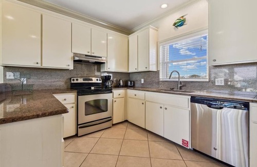 Treasure Beach Village House | Welcome to BEACH BEAUTY!